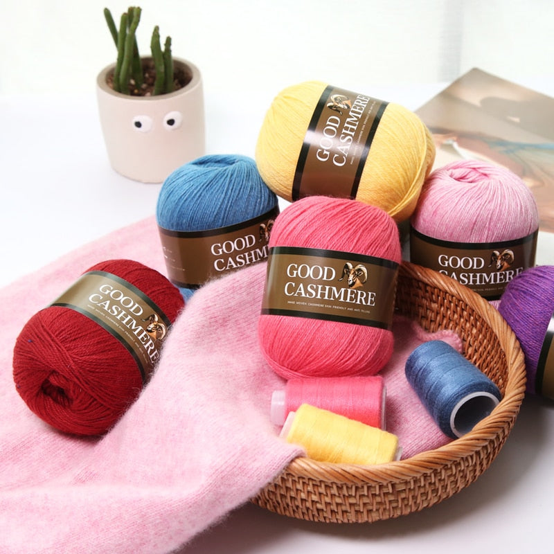 50+20g Mongolsk Cashmere uld mix + tråd