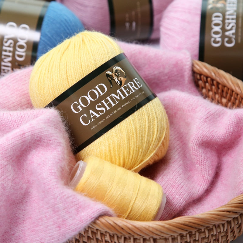 50+20g Mongolsk Cashmere uld mix + tråd
