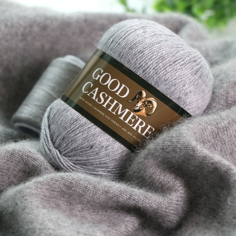 50+20g Mongolsk Cashmere uld mix + tråd